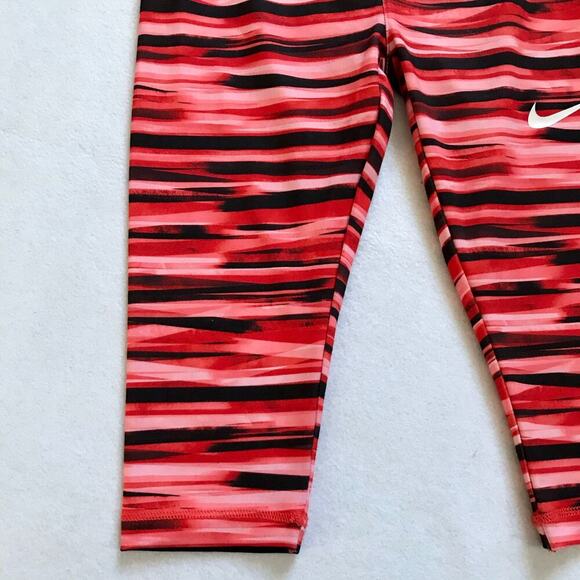 Nike NWOT Compression Dri -Fit Capri for Girls M (6) - Picture 3 of 6